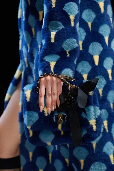 Look 26
